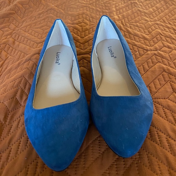 Classic navy blue pointed toe ballet flats - Picture 2 of 4